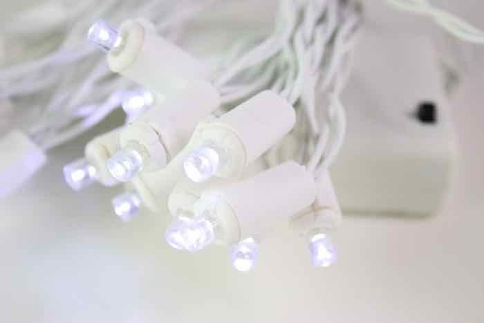 20-light 5mm Pure White LED Battery Lights, White Wire