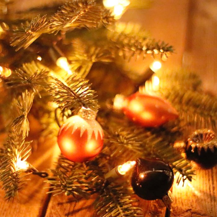 35-bulb Orange Craft Lights, Green Wire