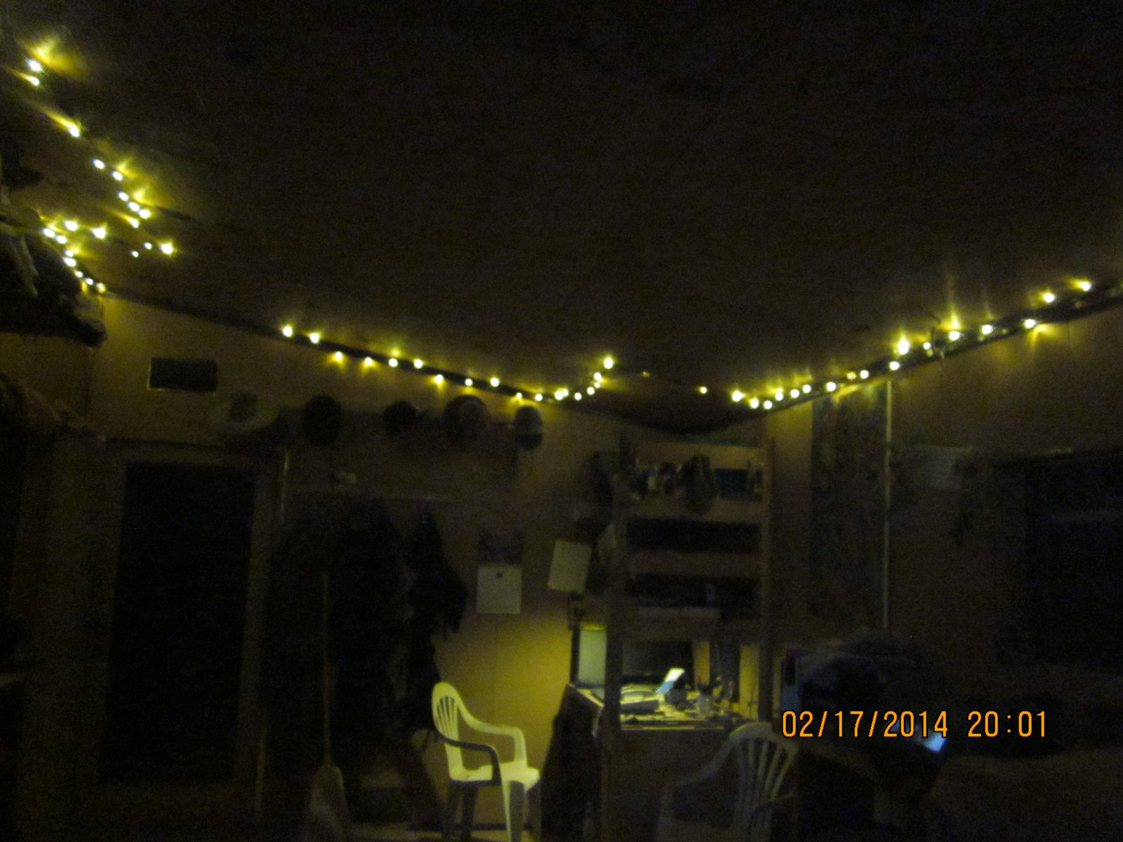 Interview: Lighting a solar-powered house with 12 Volt lights