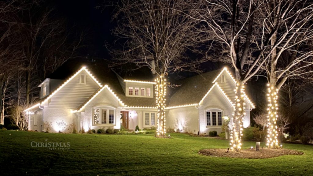 Get This Look: 1500 C9 Warm White LED Bulbs and Cords - Stunning Christmas Display