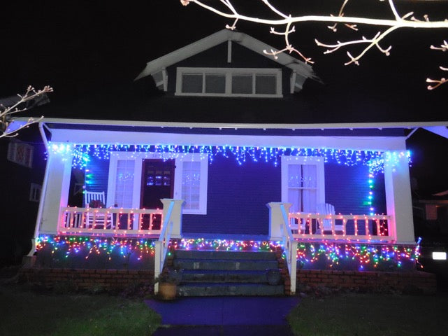 Get This Look: LED Icicle Lights on Craftsman Bungalow