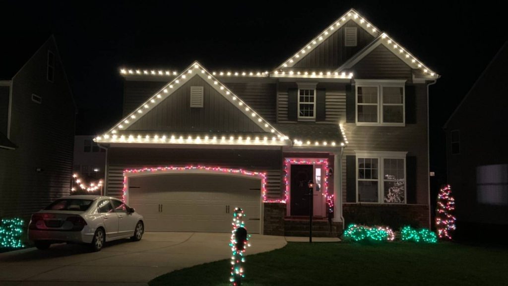 Get This Look: Accenting roofline peaks with LED bulbs