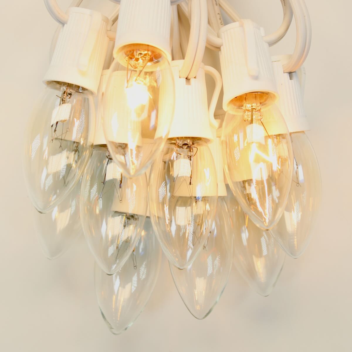 Multi-Color Candelabra Light Bulbs C7 C9 Sold In Boxes Of 25 – Lee Display - Foto 2