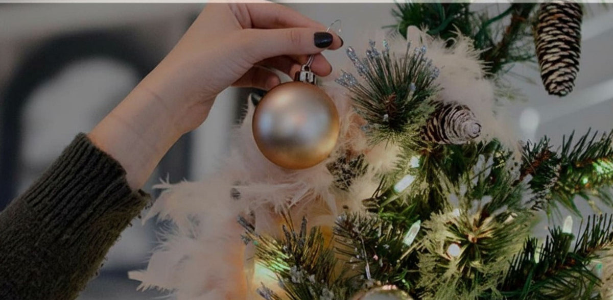 How Many Christmas Lights on My Tree Calculator