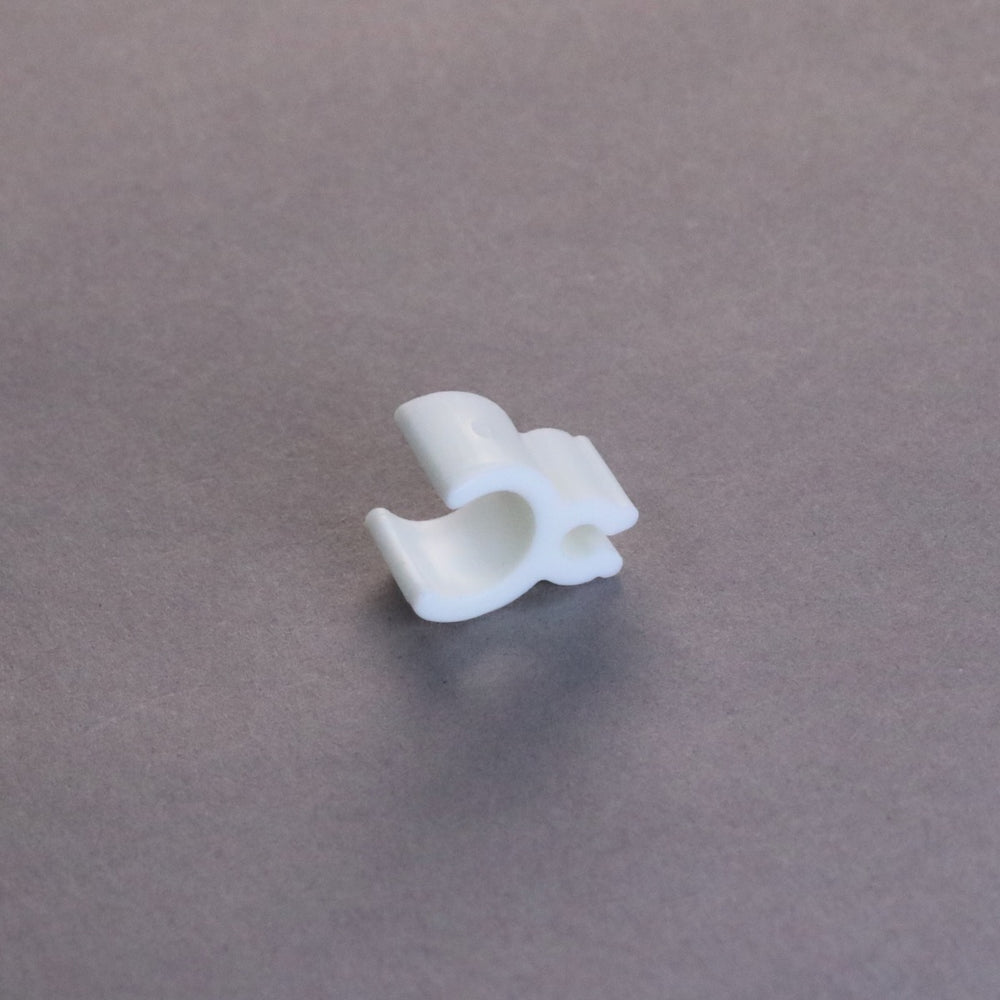 100 1/8" Sculpture Clips, White