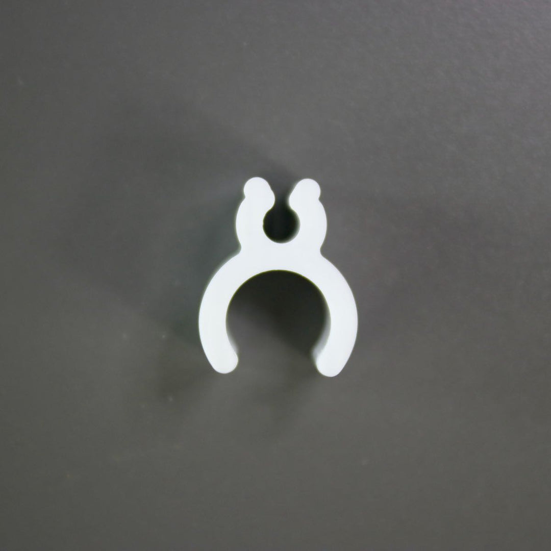 100 1/8" Sculpture Clips, White