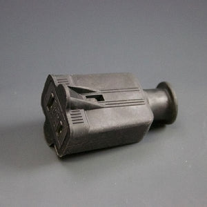 15-Amp Rubberized Female Plug Black