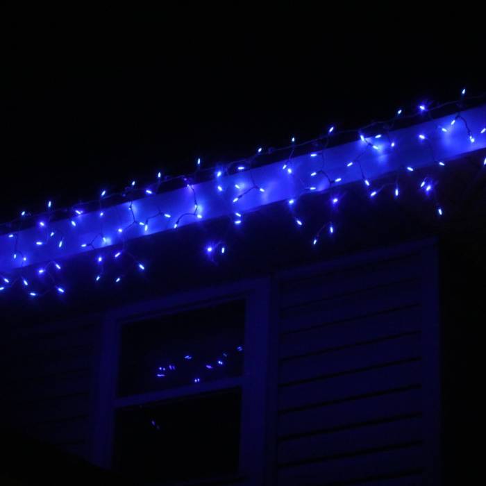 100-light M5 Blue LED Icicle Lights, Green Wire