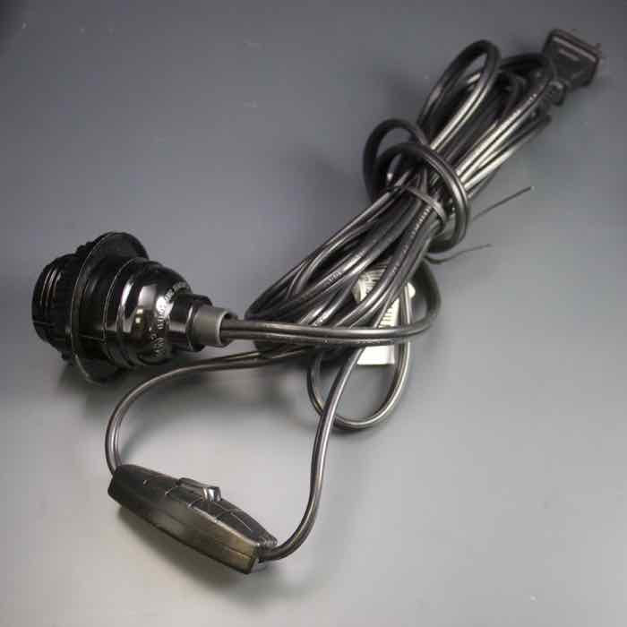 E26 Single Socket Cord, Black Wire